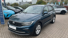 Volkswagen Tiguan 2.0 TDI Life 5dr DSG Diesel Estate